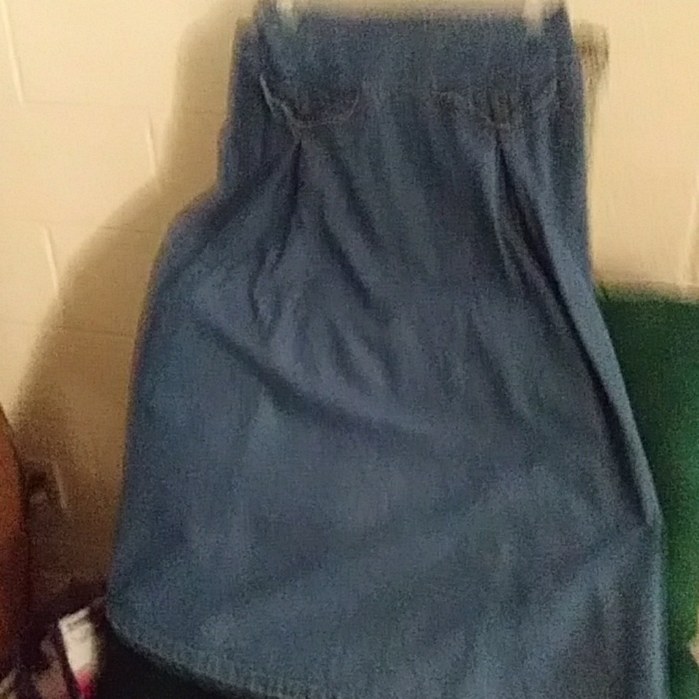 Denim skirt